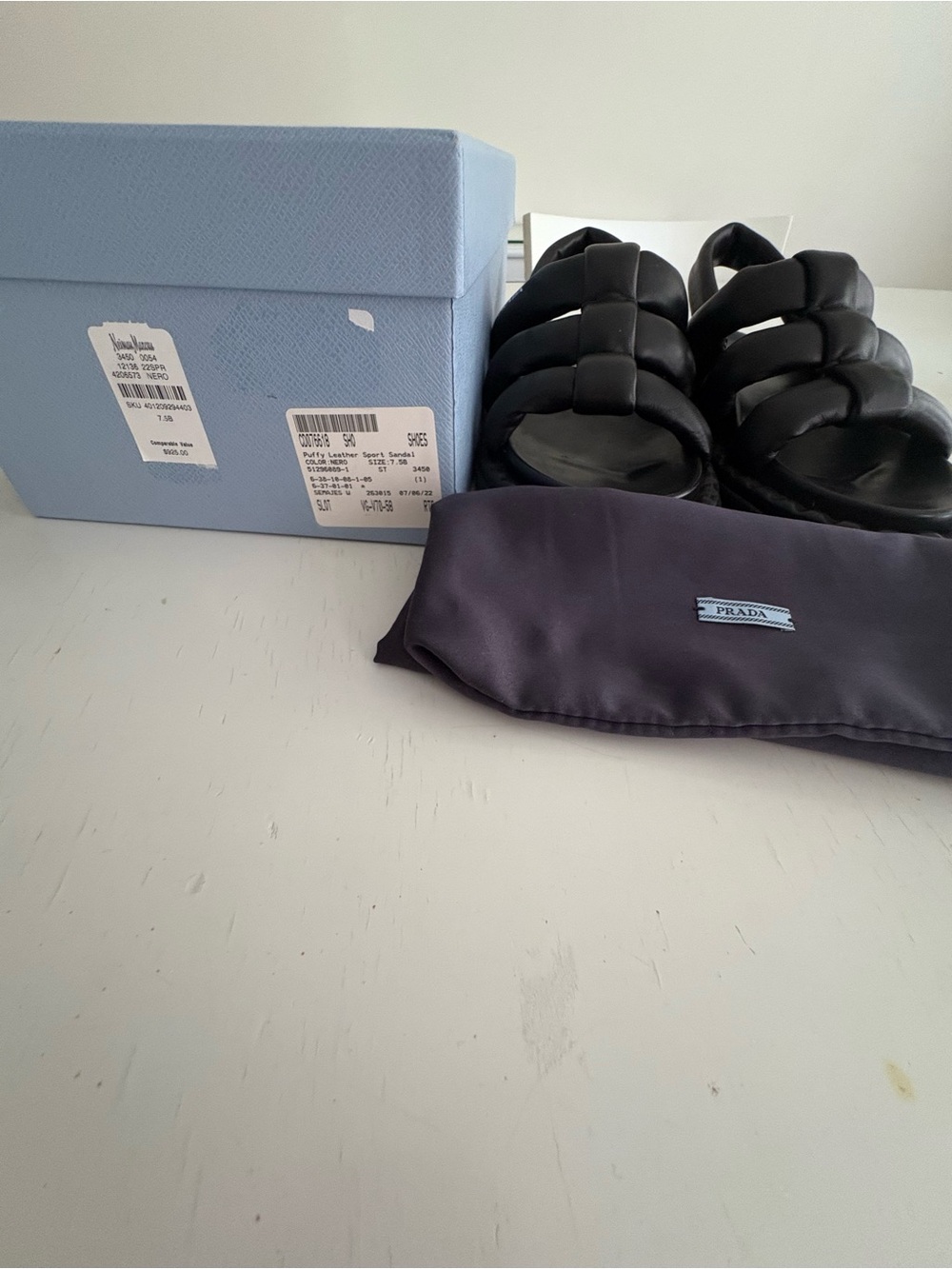 Prada Black Padded women’s puffy leather sandals size 37.5     Fits size 38 - Picture 7 of 8